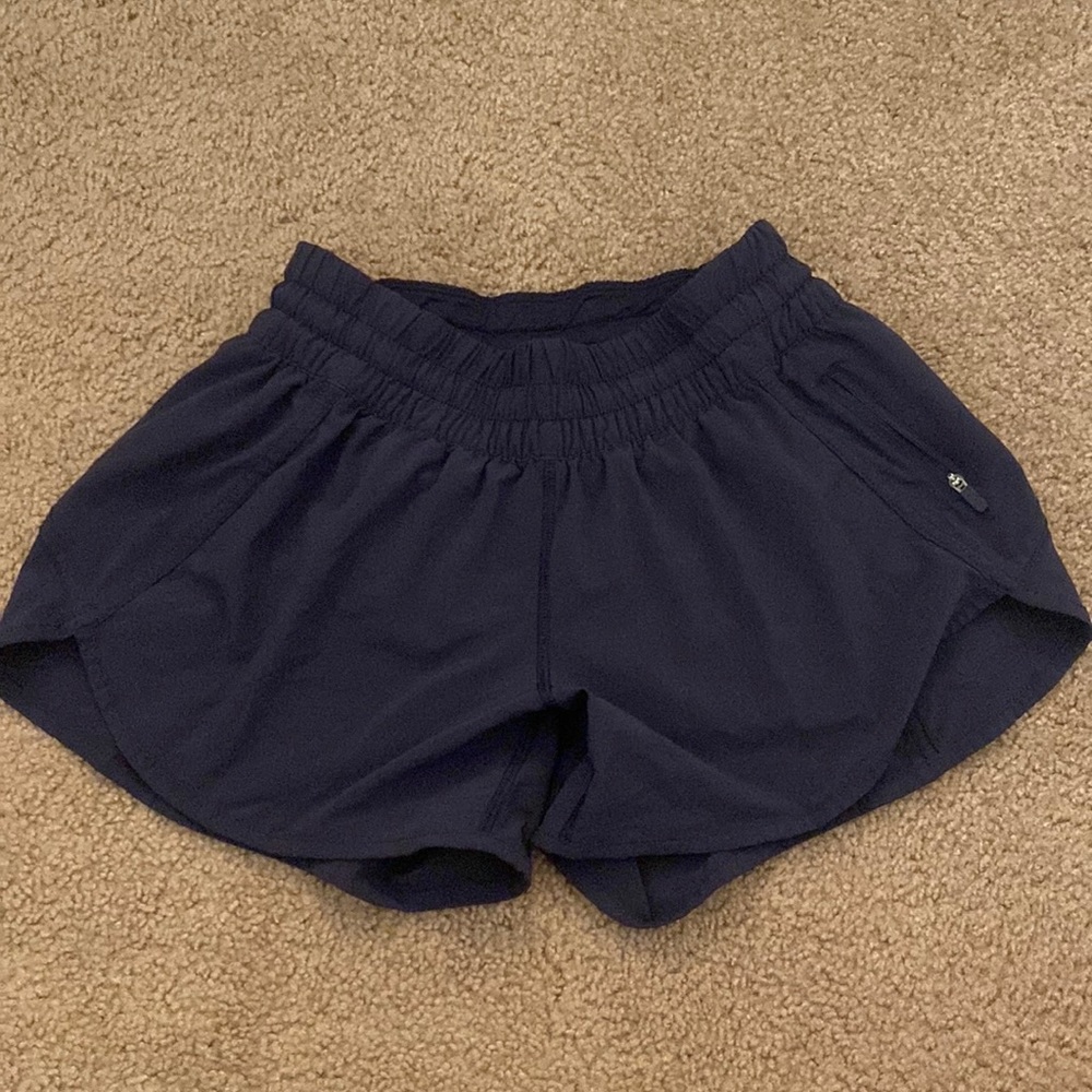Lululemon tracker v shorts, navy